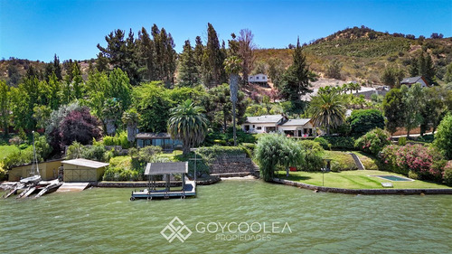 Casa En Venta De 4 Dorm. En Las Cabras