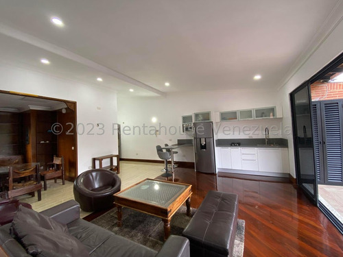 Apartamento Penthouse Dúplex Residencias Hacienda La Lagunita Con Pozo De Agua En Calle Cerrada En Venta En La Lagunita Calle P3-3 Caracas