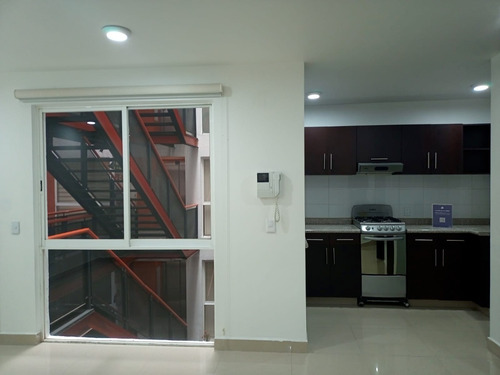 Imagen 8 de 28 de Hermoso Departamento Remodelado En Venta En Portales Norte