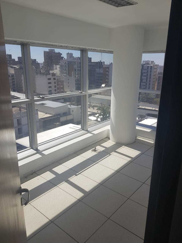 Centro Alquiler Piso Completo Oficina - Salud - Medicina - Odontología - Call - Co-working Impecable Estado