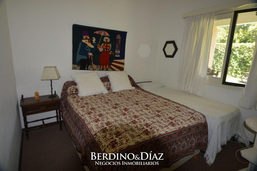 Espectacular Casa En Venta Ideal Para Vivir Todo El Año Con Una Ubicacion Inmejorable A Solo Cuadras De Playa Mansa- Ref: 112