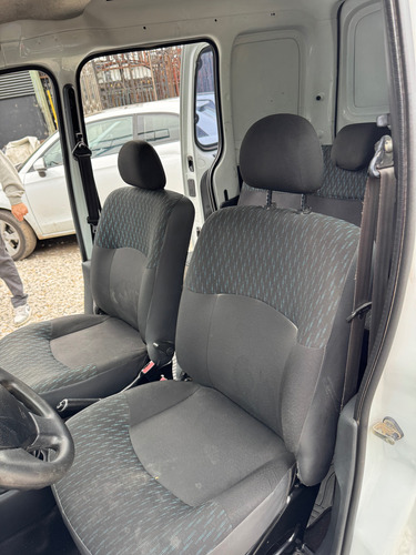 Renault Kangoo 1.6 Furgon Ph3 Confort 5as Lc
