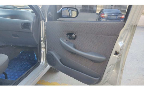 Imagem 13 de 14 de Fiat Siena Fire 1.0 8v Flex