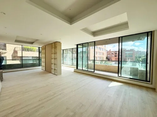 Apartamento En Venta En El Chicó. Cod V14724