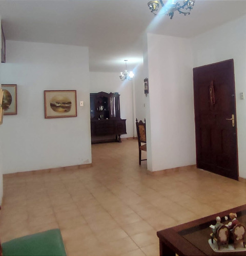 Casa Con Terreno Playa Grande