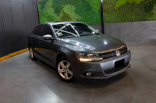Volkswagen Vento 2.5 Luxury 170cv Tiptronic