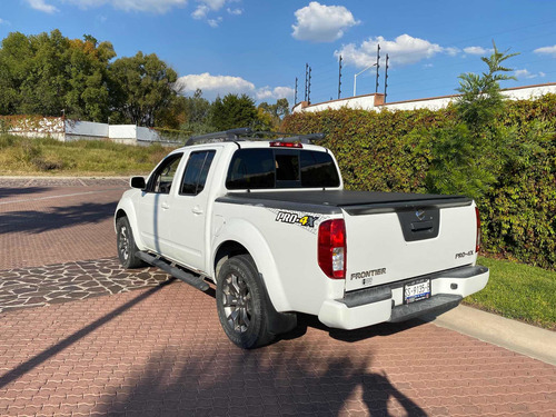 Imagen 4 de 12 de Nissan Frontier 4.0 Pro-4x V6 4x4 Mt 2015