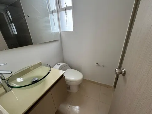 Apartamento En Venta En Hacienda El Castillo. Cod V8014603