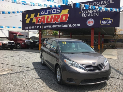 Imagen 4 de 11 de Toyota Sienna Le 2013