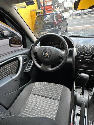 Renault Sandero 1.6 16v Privilège Hi-flex Aut. 5p