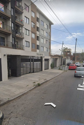 Venta De Cochera Descubierta En Lanus Oeste
