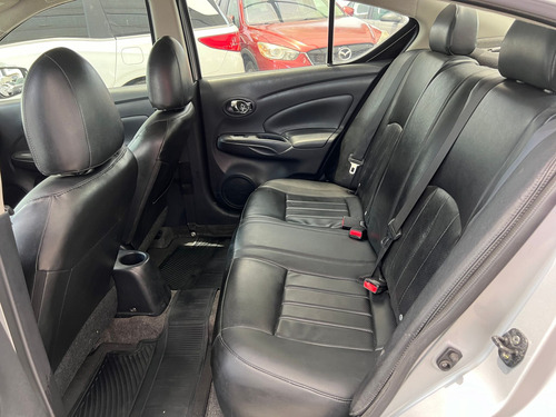 Nissan Versa 1.6 Exclusive At