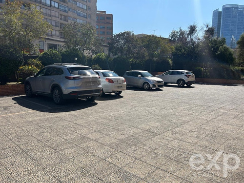 Departamento En Venta De 4 Dorm. En Las Condes