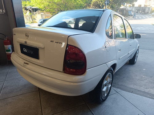 Chevrolet Corsa Classic 1.6 8V