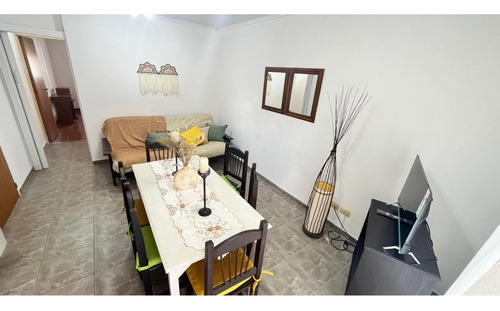 Departamento De 1 Dormitorio En Alquiler Temporario. Centro Rosario. Sarmiento Al 1100.