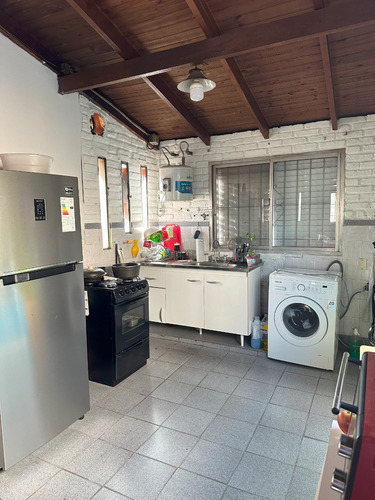 Casa En Virrey Del Pino A Pasos De Ruta 3
