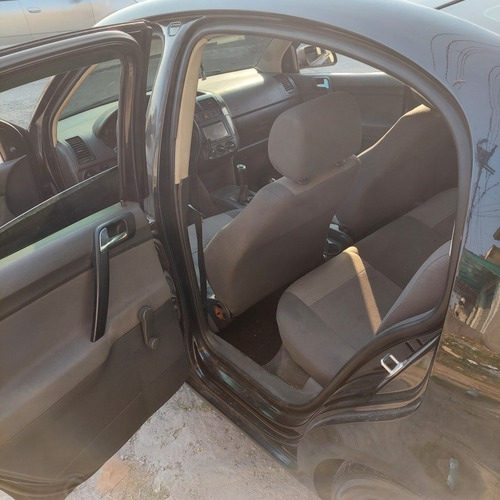 Imagem 14 de 15 de Volkswagen Polo Sedan 2008 1.6 Total Flex 4p