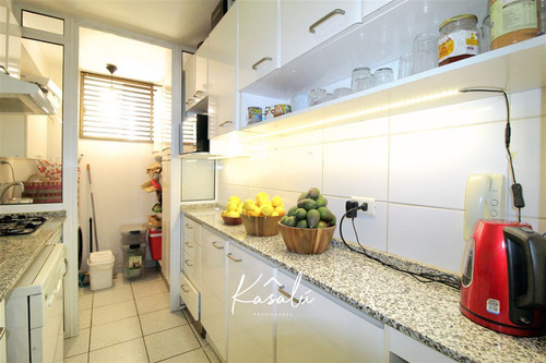 Departamento En Venta De 2 Dorm. En Las Condes