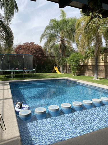 Casa En Renta En Huertas La Joya Queretaro, Con Alberca Y 4 Recamaras.