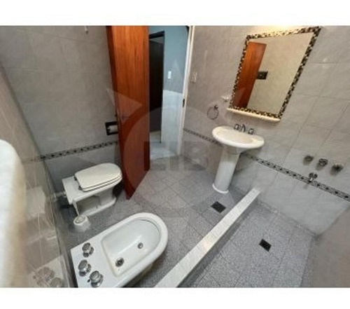 Imagen 5 de 8 de Hermosa Casa En El Corazon De Barrio Altos Del Valle
