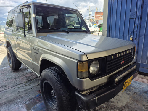 Mitsubishi Montero 2.6 L042 Cabinado