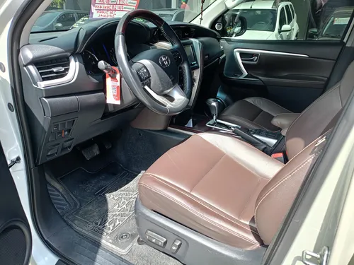 Toyota Fortuner 2.8 SRV