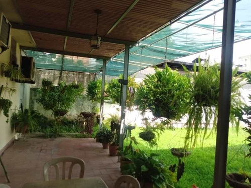 Imagen 8 de 12 de Casa En Venta En Urb El Bosque Andrews Rivero 04124959888