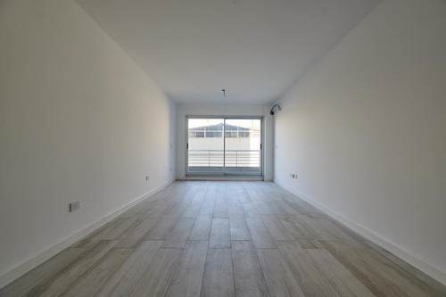 Imagen 7 de 17 de Venta Monoambiente Con Balcon Apto Profesional - Barracas