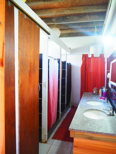 Negocio En Venta De 7 Ambientes 6 Dormitorios En Punta Del Diablo