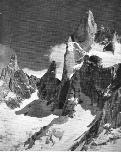 Imagen 7 de 9 de Al Asalto Del Fitz Roy Reimpresio 2021 Importado Libro Papel