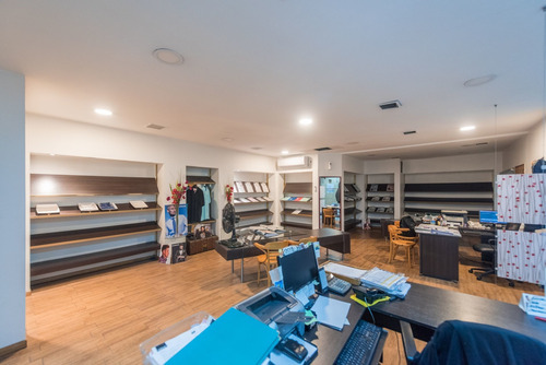 Imagen 11 de 30 de Venta-edificio De Época En Chacarita-1175 M2 Cub.