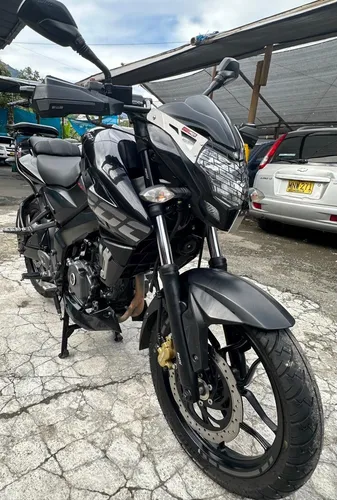 Pulsar Ns 200 Carburada, En Excelentes Condiciones.