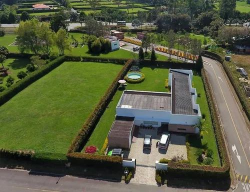 Espectacualar Casa En Un Solo Nivel El Llanogrande