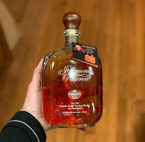 Bourbon Reserve Jeffersons Plaza Serrano-microcentro