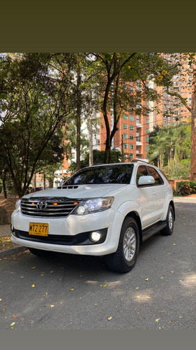 Toyota Fortuner 3.0 Sr5