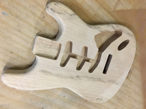 Corpo Guitarra Modelo Strato Em Freijo