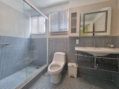 Imagen 25 de 30 de Casa Quinta En Venta 440m2 De Construcción Los Samanes Baruta Caracas