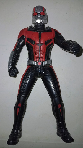 Marvel Figura Ant-man & The Wasp Tipo Titan Con Mini Ant-man