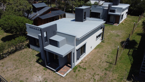 Casa Sobre Costanera De Nueva Atlantis - Financiada