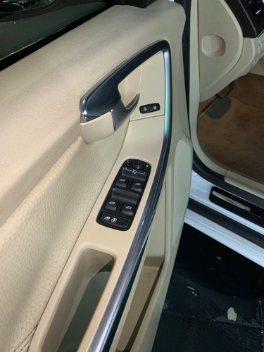 Volvo XC60 2.0 T5 Dynamic 5p
