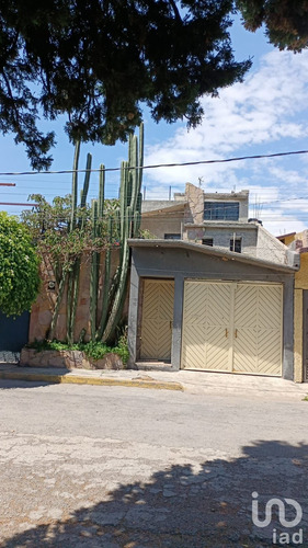 Venta Casa 4 Ambientes Jardines De Morelos Sección Ríos