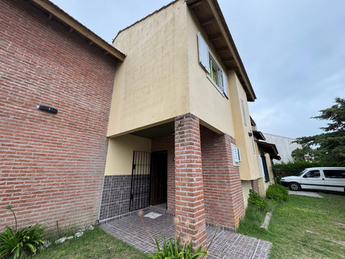 Venta Duplex 3 Amb Calle 1 Bis Entre 89 Y 91 Mardel Tuyu