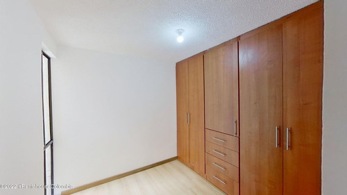 Imagen 14 de 16 de Vendo Apartamento En Primavera(bogota) C.m 23-1249
