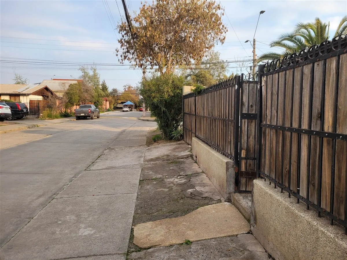Imagen 4 de 25 de Venta Casa Esquina Sector Tranquilo Y Privado La Florida 3d