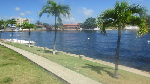 Imagen 13 de 14 de Venta Apto. 120mts. 3h, 3b, 3e - Puerto Encantado, Higuerote