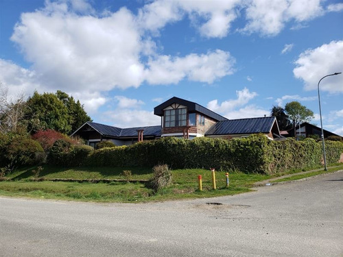 Imagen 2 de 29 de Casa En Arriendo De 3 Dorm. En Valdivia