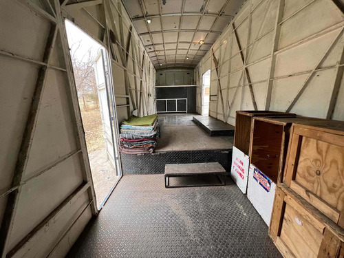 Imagen 22 de 25 de Mercedes-benz 1518 Con Caja Totalmente Equipada Y Balancín