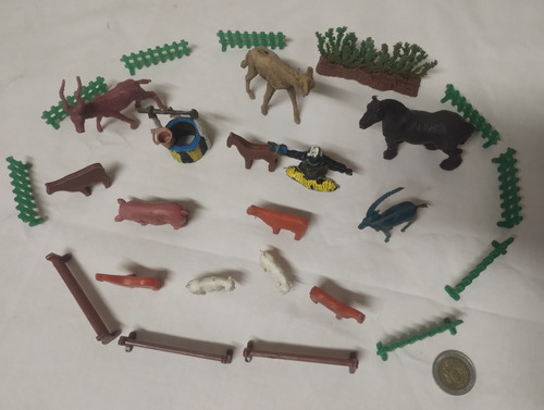 Set Animalitos De Granja + Accesorios 26 Piezas (Usado)