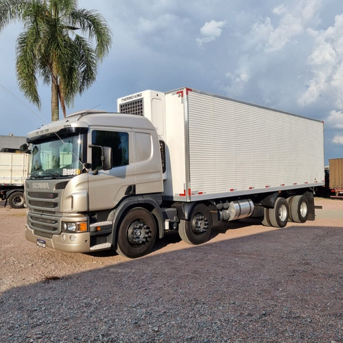 Imagem 3 de 15 de Caminhão P 310 Scania 8x2 Bitruck Baú Câmara Fria 2017 P310