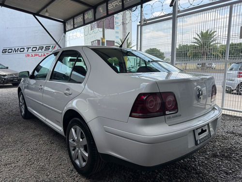 Volkswagen Jetta Clásico 2.0 Cl Team Mt